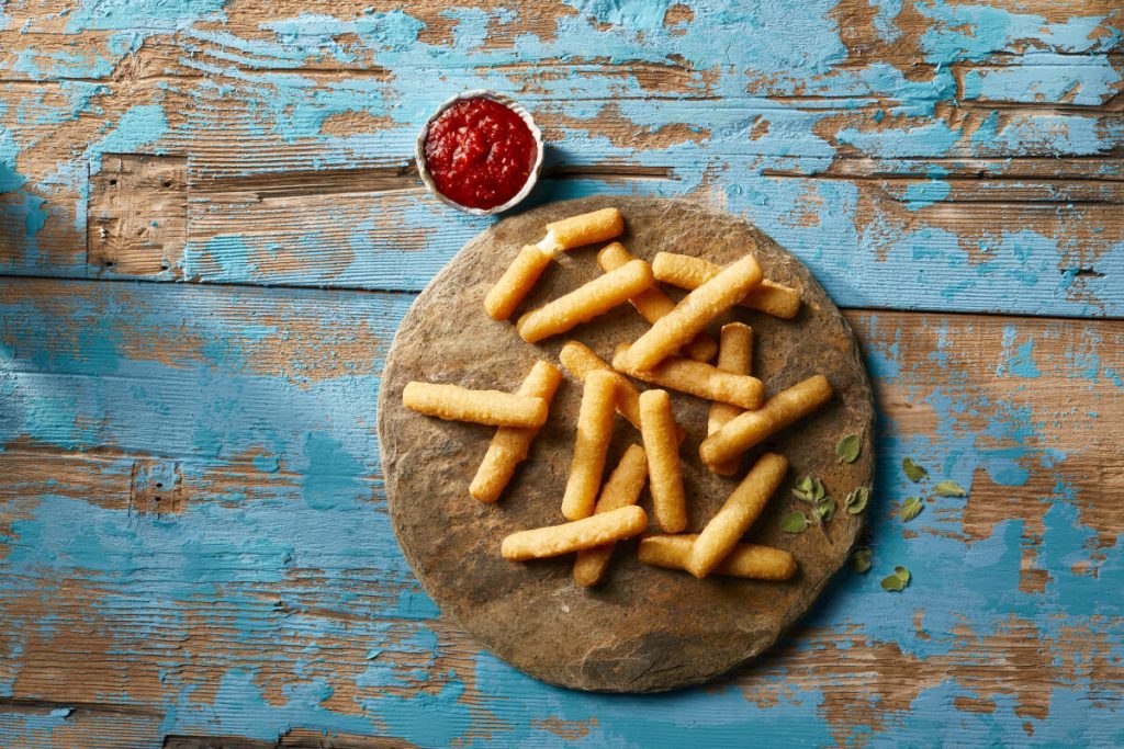 aviko-mozzarella-sticks-5-x-1kg-elc-uk-ltd